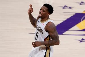 TMZ：布莱德索因涉嫌殴打一名女子面部被捕 保释金5万美元