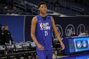 ️自信爆棚！美记：贝利选秀前不打算与任何球队会面了