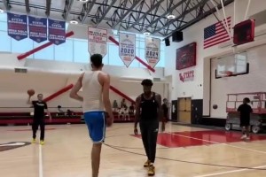 看擦边不影响我拔剑的速度！霍姆格伦训练持球三分，嘎嘎乱进！